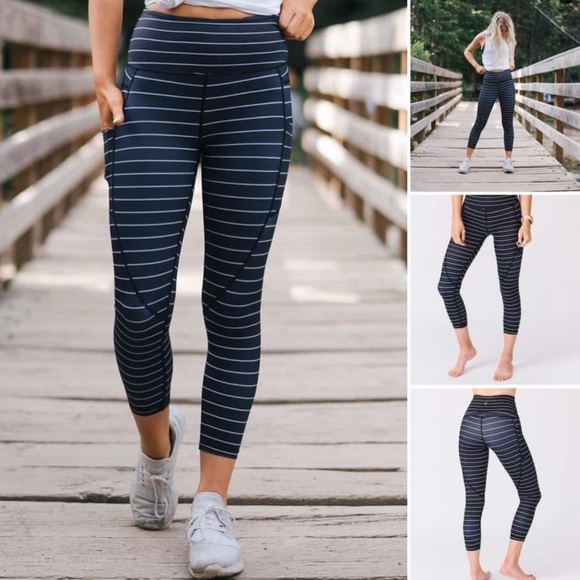 2/$15 Zyia Active Black & White Stripe Capri 20” Light & Tight Hi-Rise W/Pockets - Picture 1 of 6